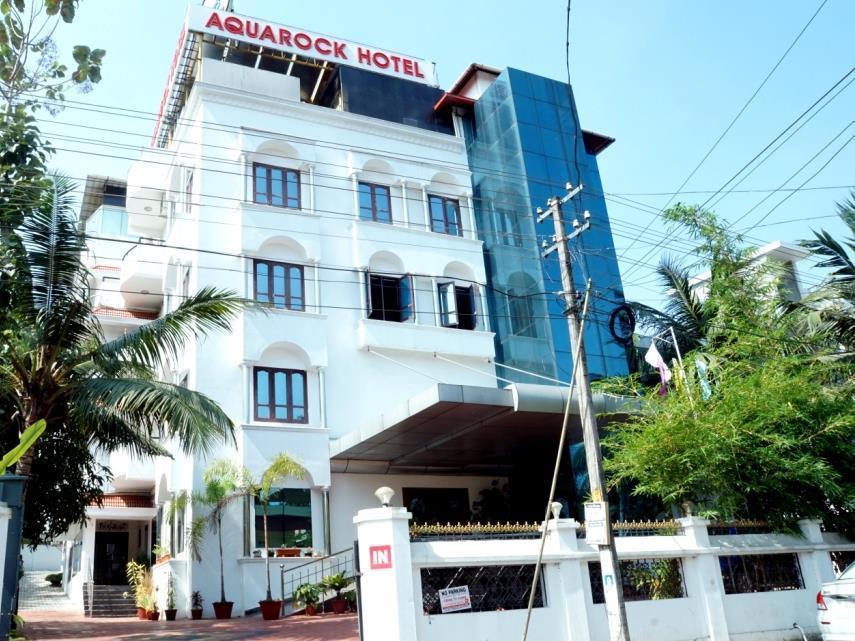 Aquarock Hotel Kazhakuttam Exteriör bild